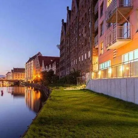 Lustrzany Waterlane Island