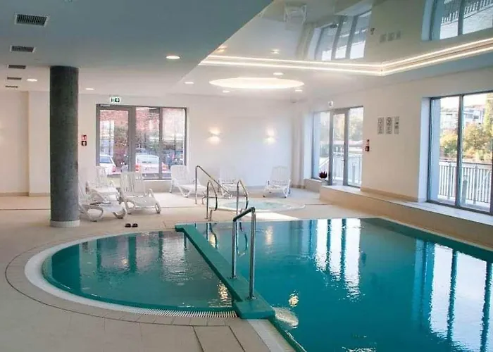 Lustrzany Waterlane Island Апартаменты