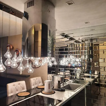 Lustrzany Waterlane Island Gdansk